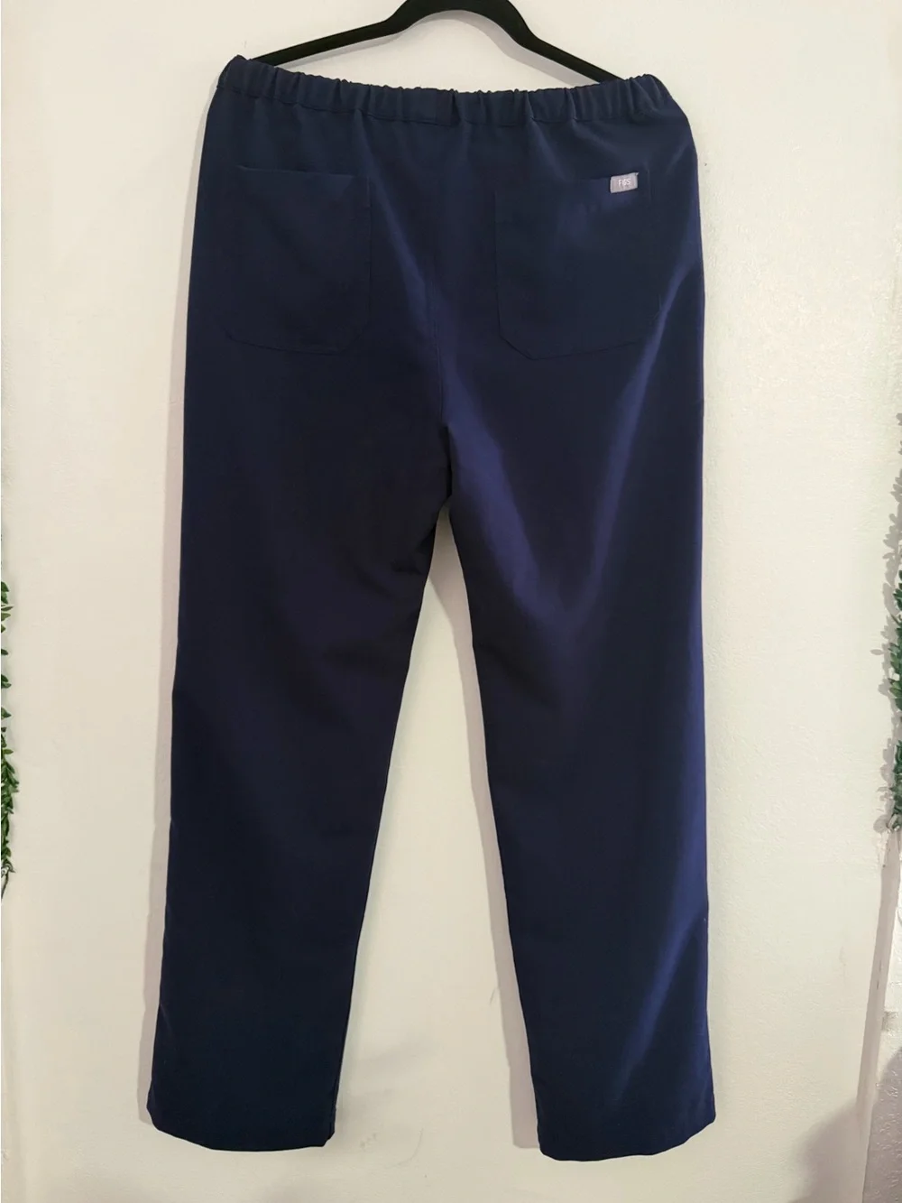 Figs Navy Men’s Drawstring Joggers